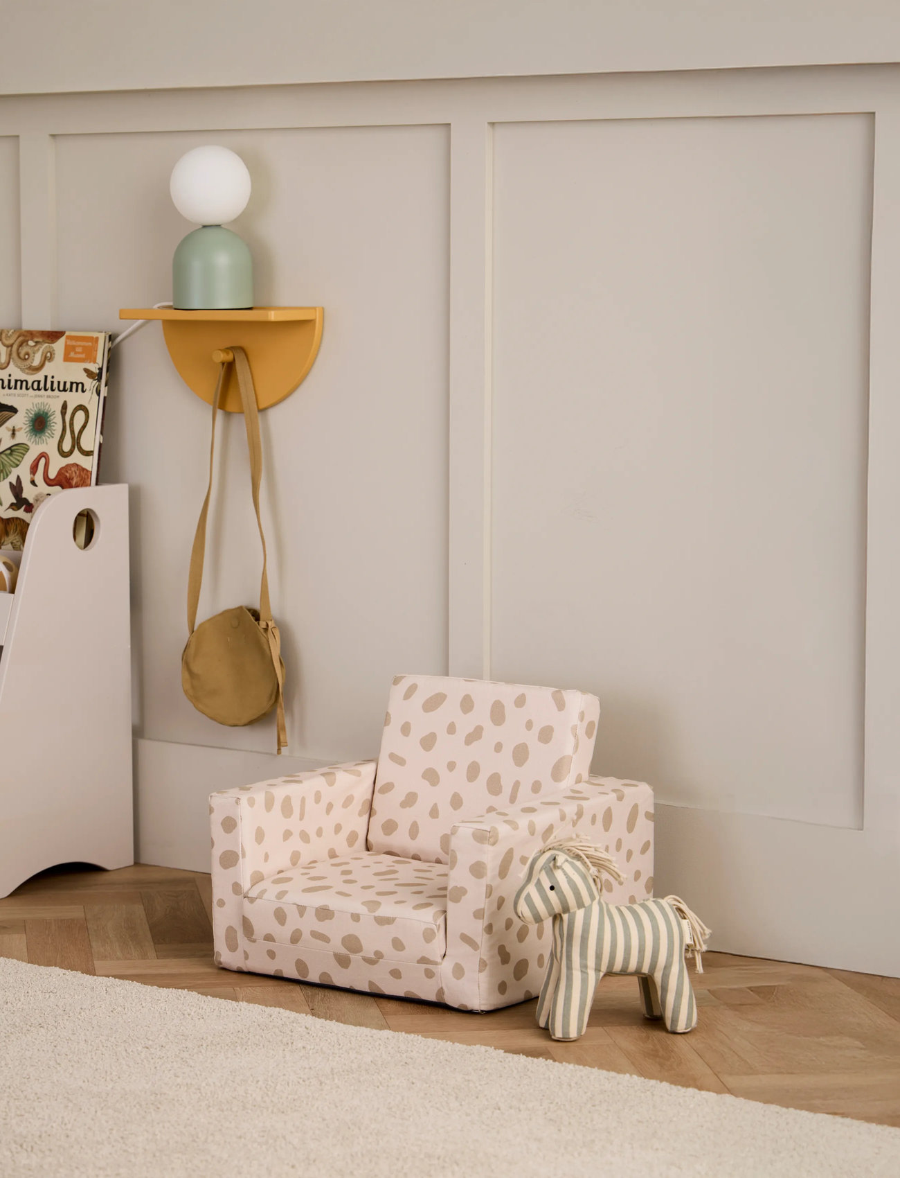 Kid's Concept Armchair Foldable Dot, One Size, Beige, Møbler > Stole Og Skamler, Børn