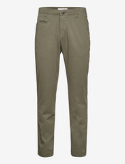CHUCK regular stretched chino pant - FORREST NIGHT