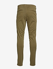 Knowledge Cotton Apparel - JOE slim stretched chino pant - GOT - chinos - burned olive - 1