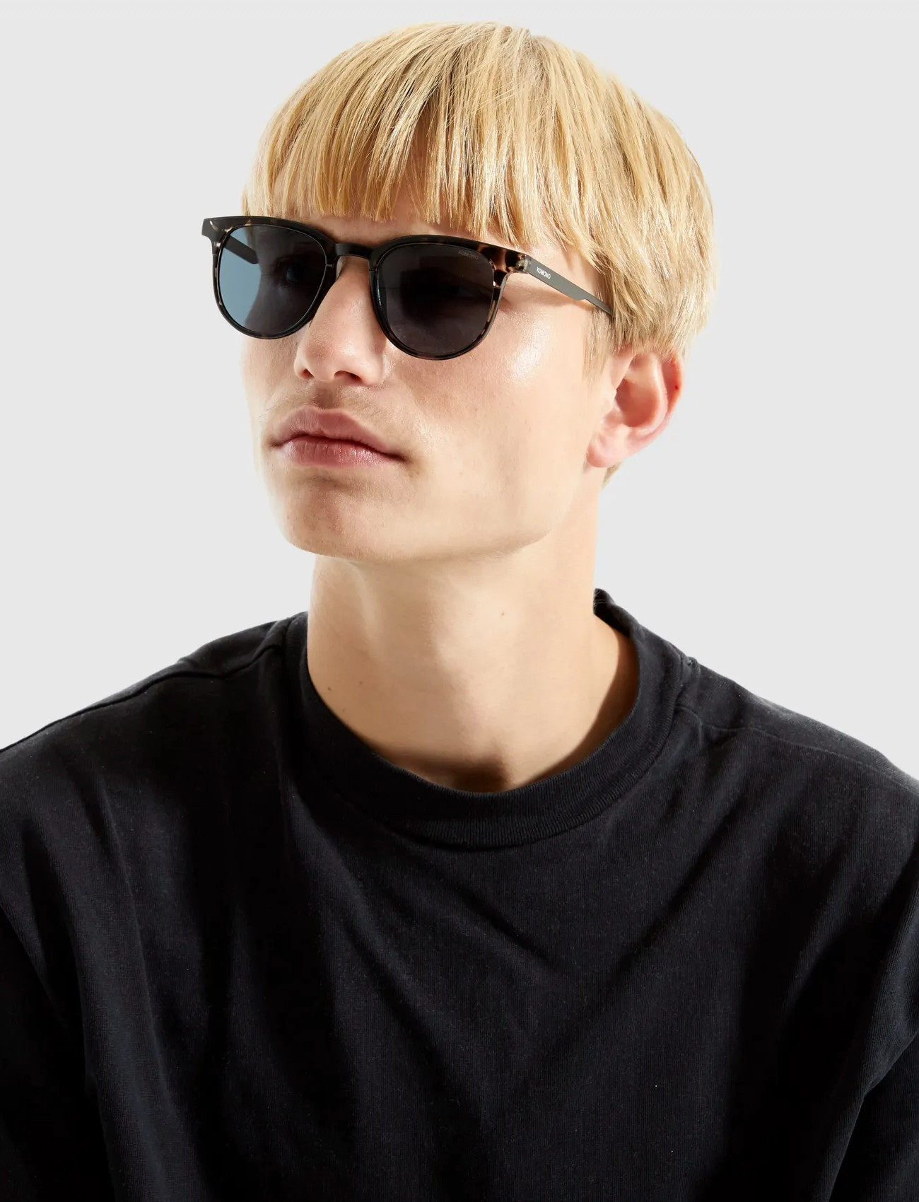 Komono Francis Metal Dusk, One Size, Black, Solbriller > Wayfarer-Solbriller Med D-Stel, Herre