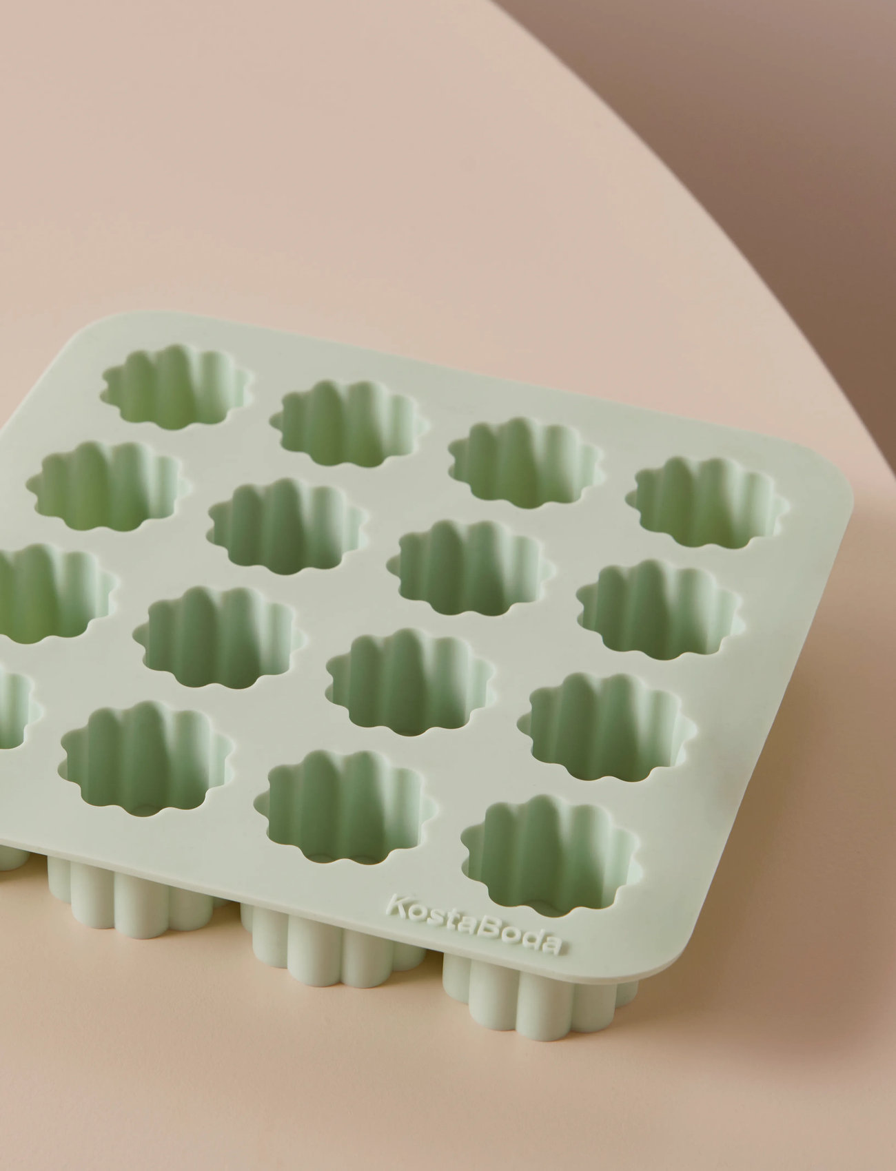 Kosta Boda Viva Iskubsform Mintgrön 16St 3Cl, 3 CL, Green, Spisesteder Og Bordtilbehør > Isbakker, Unisex