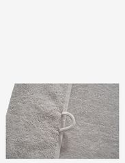 Lacoste Home - LLECROCO Bath sheet - bath towels - argent - 2