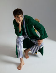 Lacoste Home - LCLUB Bath robe - nattøy - vert - 0