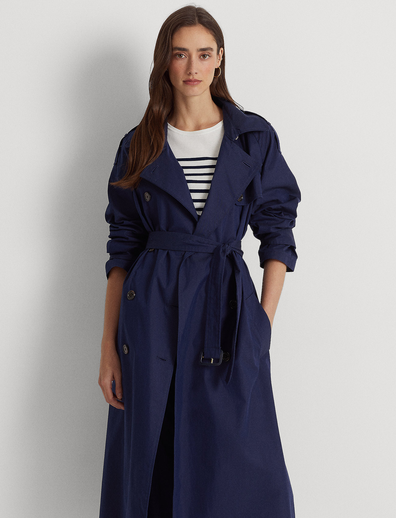Lauren Ralph Lauren Cotton-blend Twill Trench Coat - 399 €. Buy Trench coats  from Lauren Ralph Lauren online at . Fast delivery and easy returns