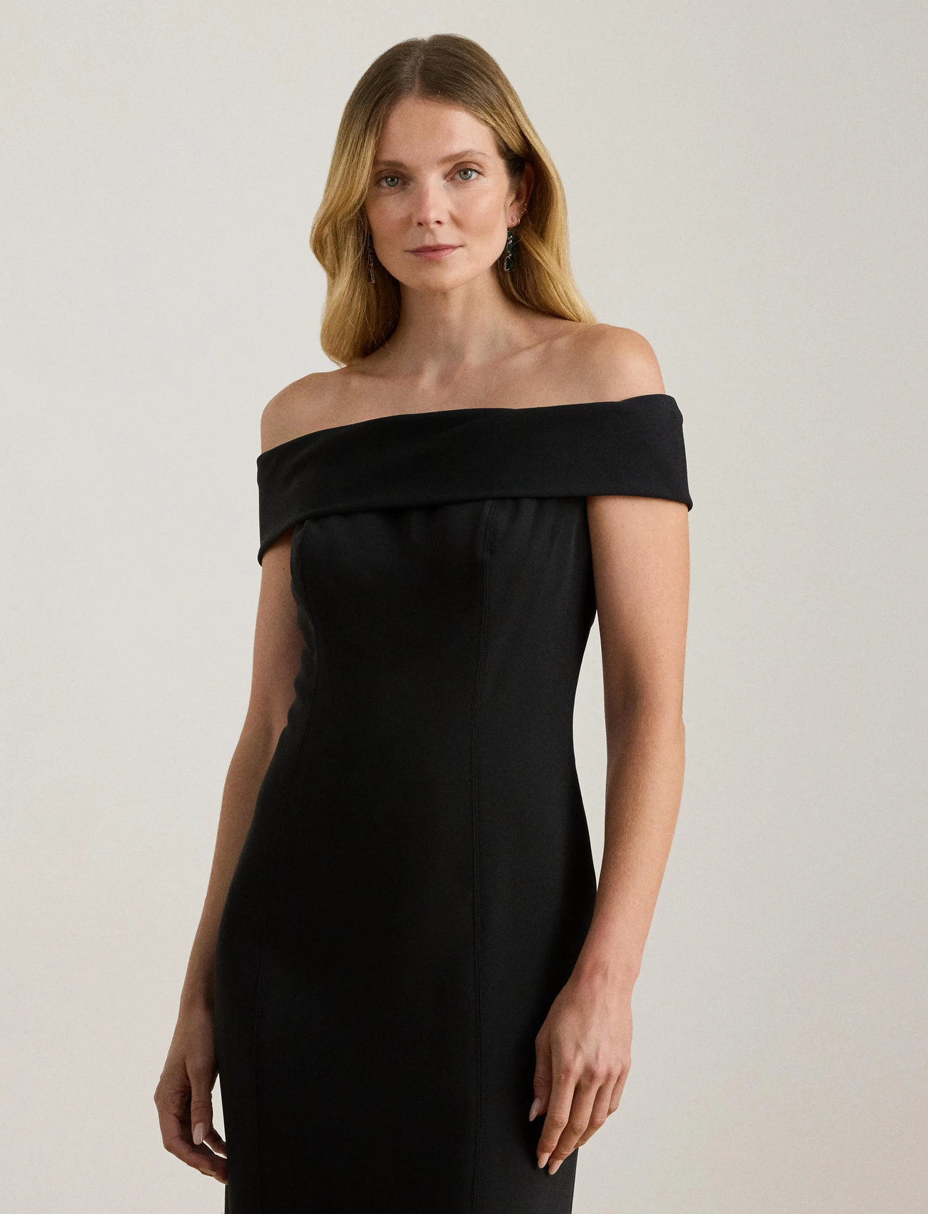 Lauren Ralph Lauren Crepe Off-The-Shoulder Gown, 34, Black, Kjoler > Maxikjole, Dame