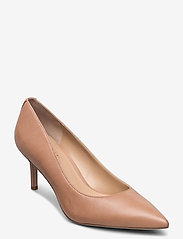 lanette leather pump