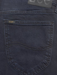 Lee Jeans - DAREN ZIP FLY - regular piegriezuma džinsa bikses - dark porter - 4
