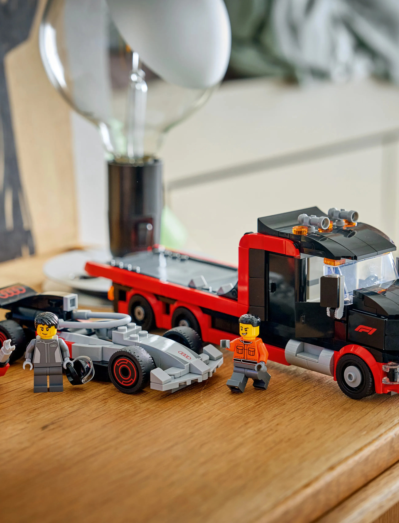 LEGO F1 -Udstillingstruck Med Audi F1 -Racerbil 60493, One Size, Black, Lego Legetøj > Lego city, Børn