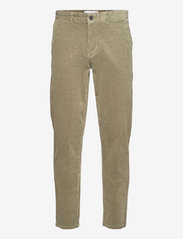 Les Deux - Como Reg Corduroy Pants - regular jeans - lichen green - 0