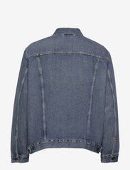 LEVI´S Men - THE TRUCKER JACKET X4786 SKYLI - džinsa jakas bez oderējuma - med indigo - worn in - 1