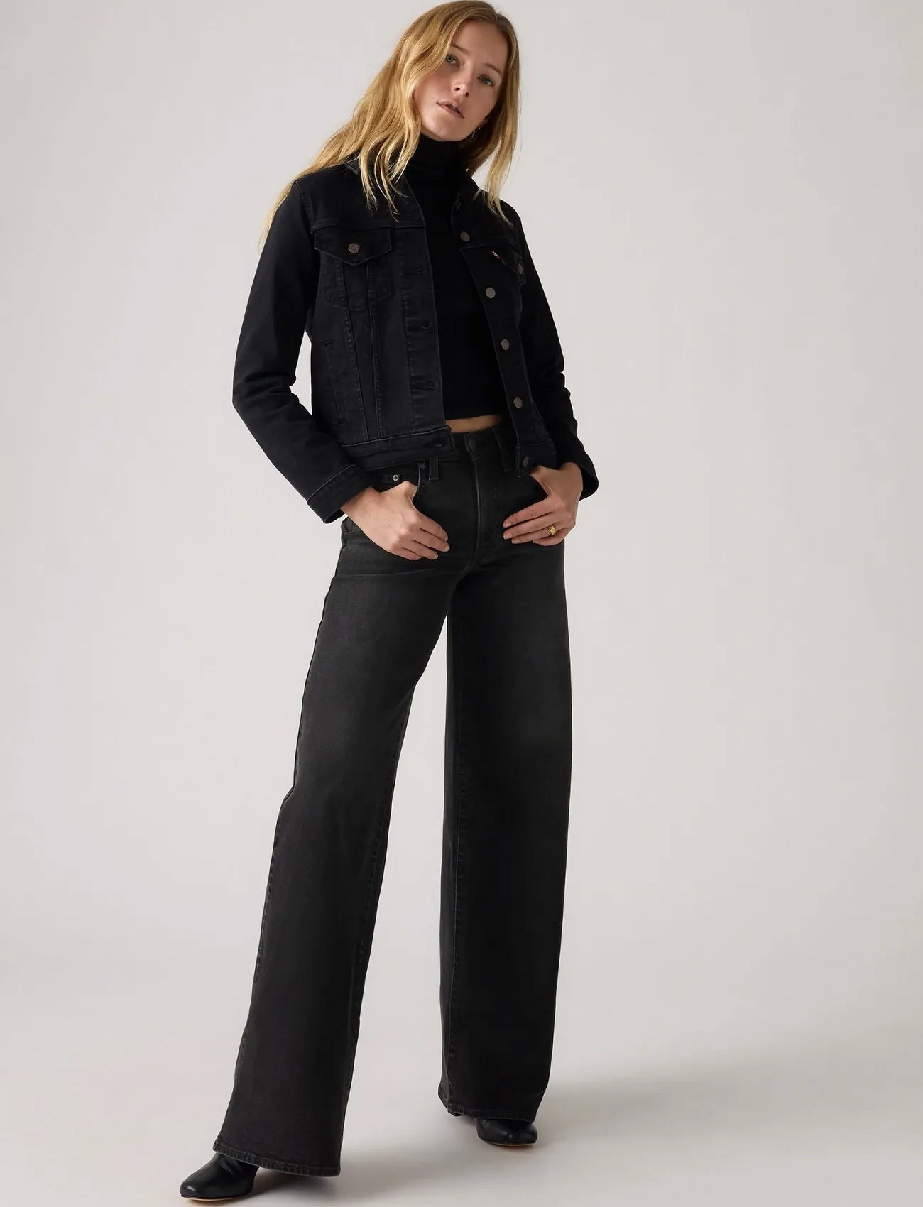 Levi's 728 Hr Wide Leg Rodeo Princess, 30 x 32, Black, Jeans > Flares, Dame