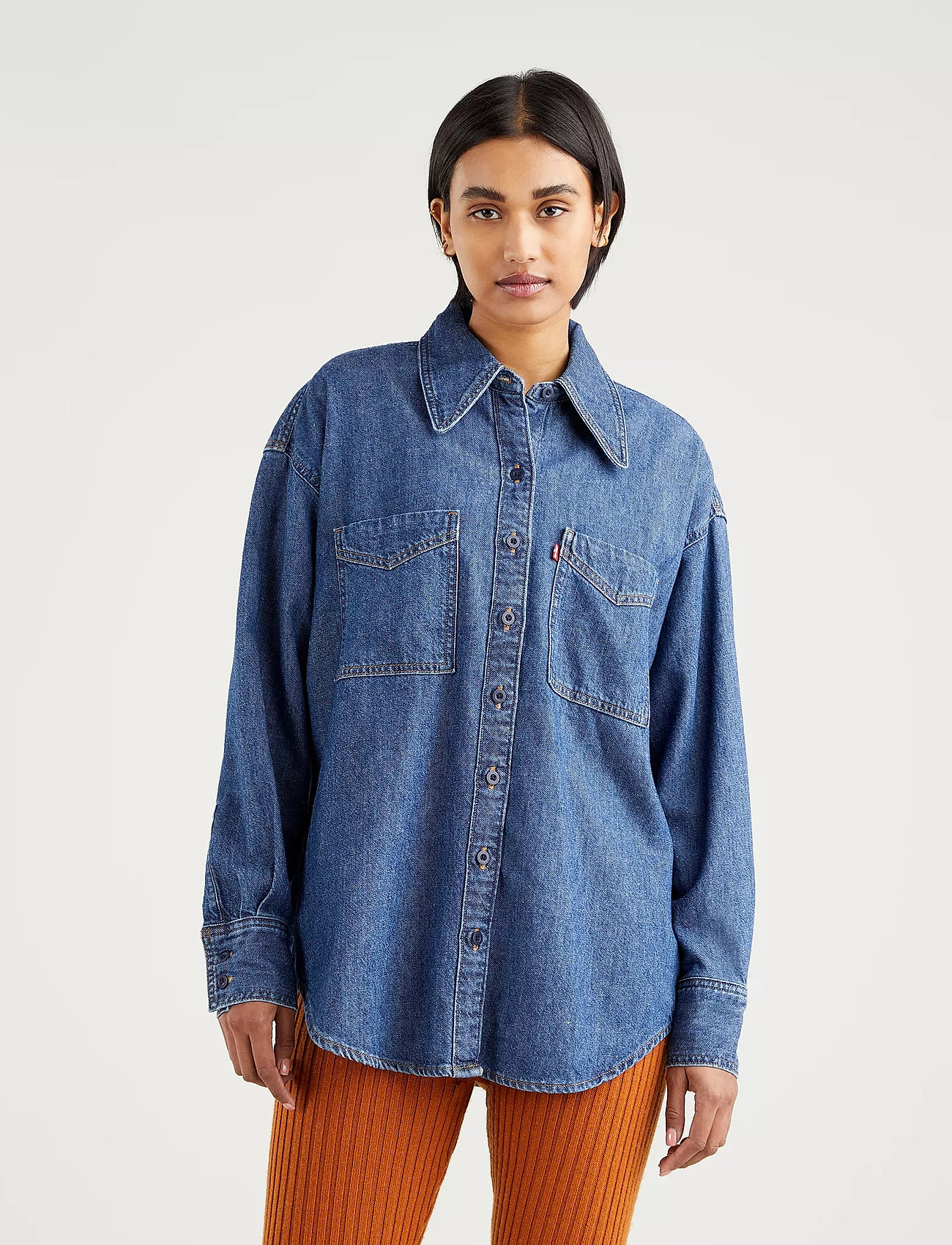 levi's chambray shirt women's