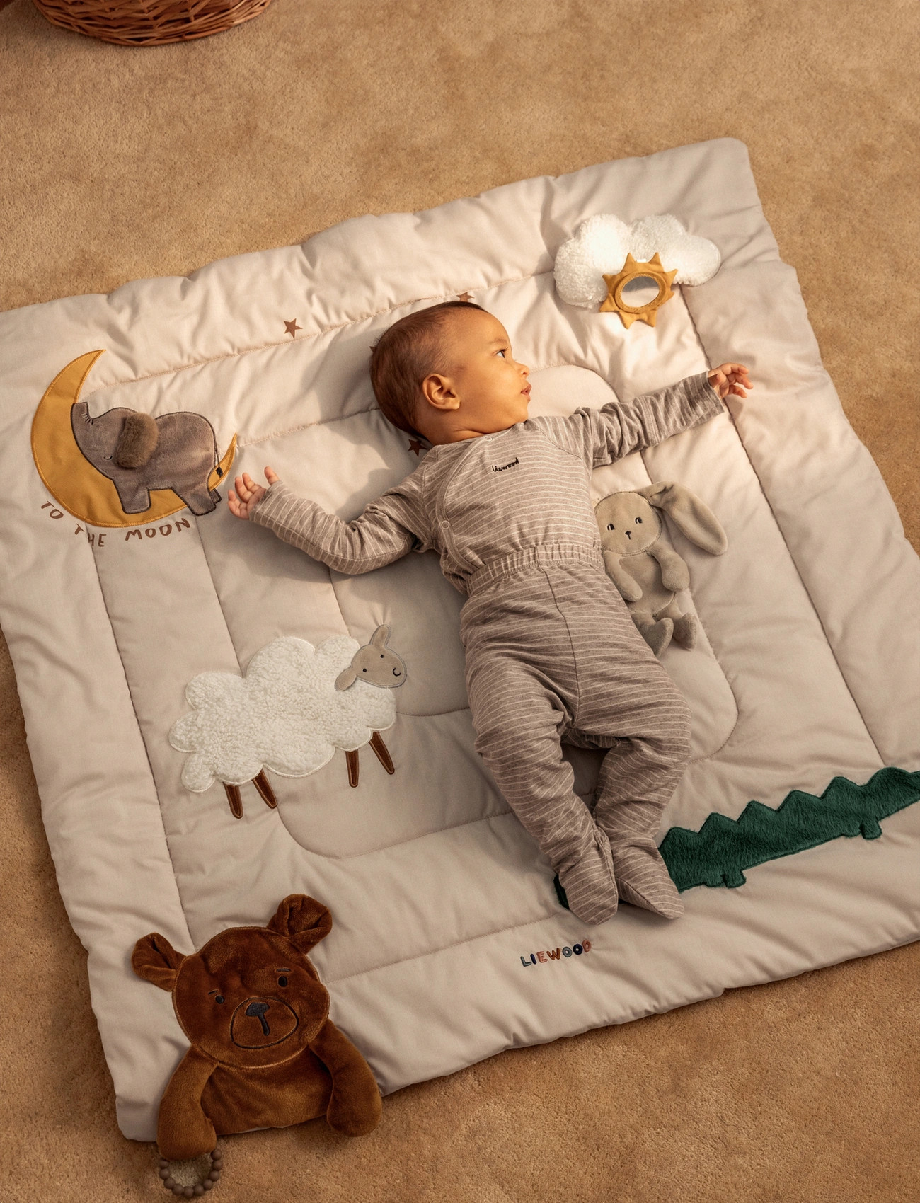Liewood Bernet Classic Activity Blanket, One Size, Beige, Babysøvn > Legemåtter, Børn