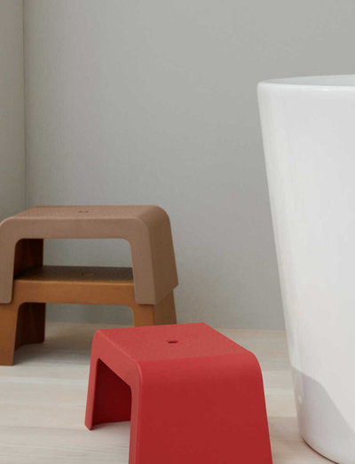 Ulla step stool - krzesła i stołki - apple red