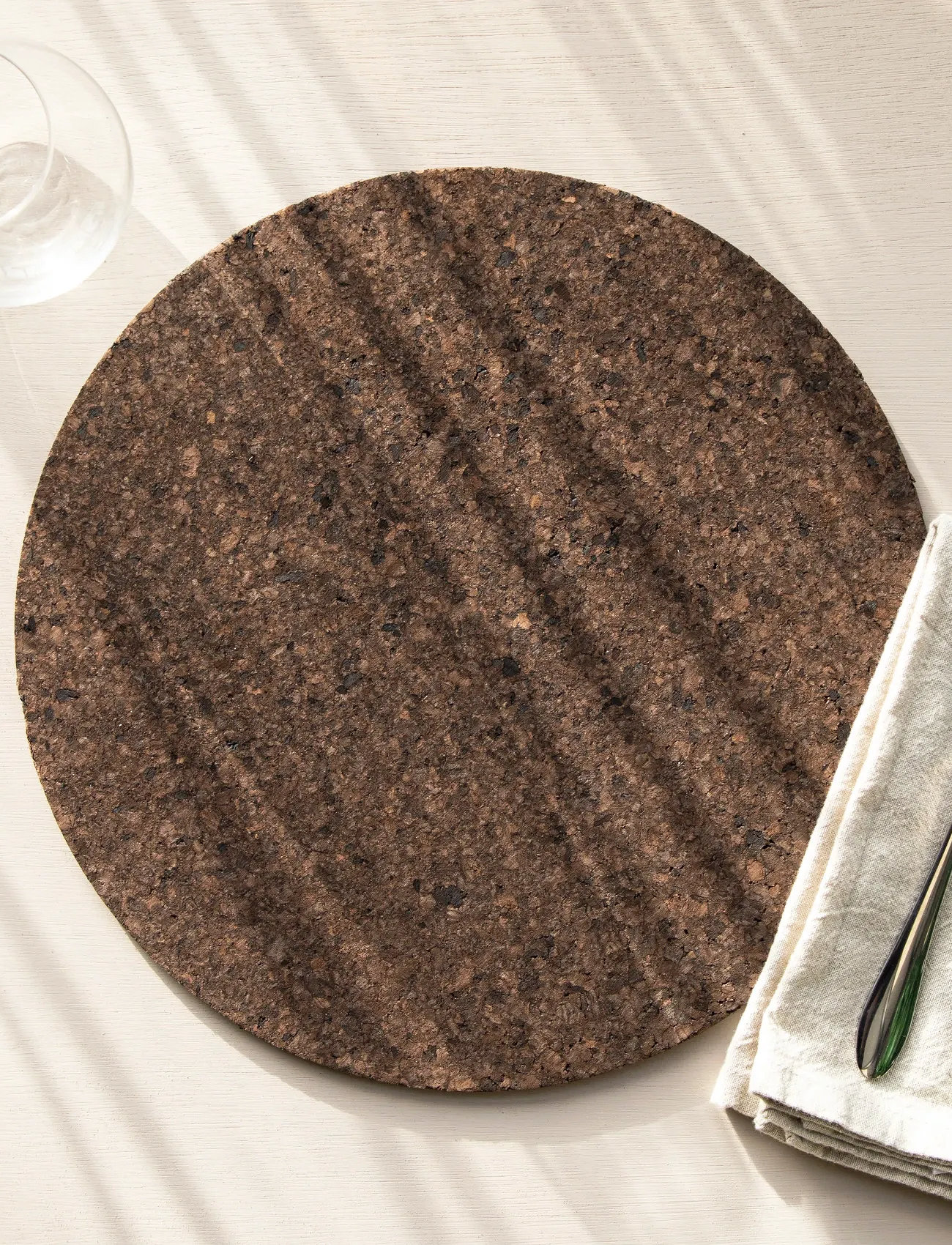Liga Smoked Max Dækkeserviet, Sæt Med 2, Ø32 cm, Ø 32 cm, Brown, Tableware > Placemats, Unisex