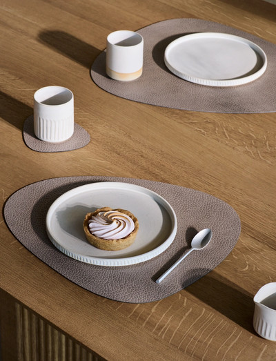 LIND DNA Gift Set Table Mat Curve + Glass Mat Curve Hippo Warm Grey 4 ...