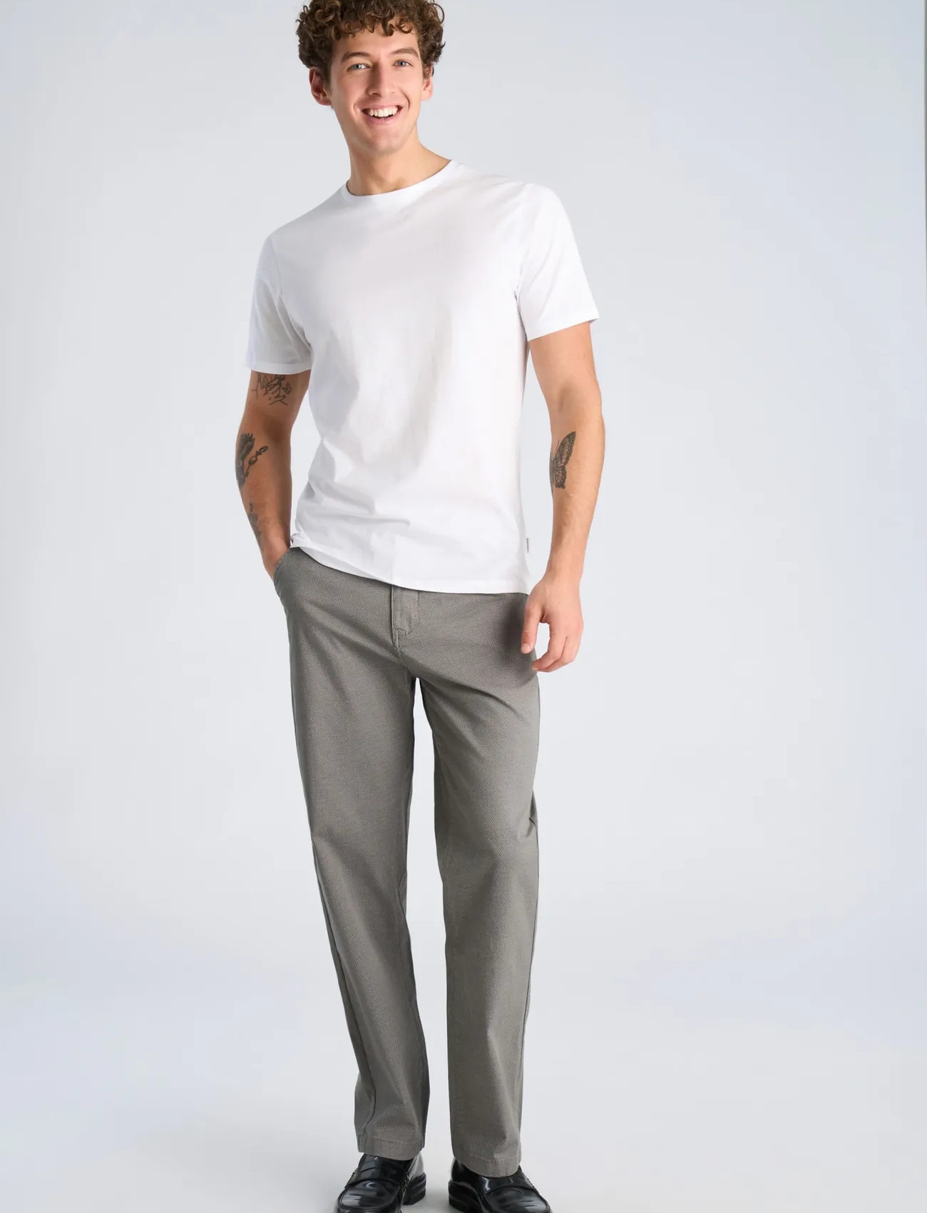 Lindbergh Aop Superflex Chino Pants, 32 x 32, Grey, Bukser > Afslappet, Herre
