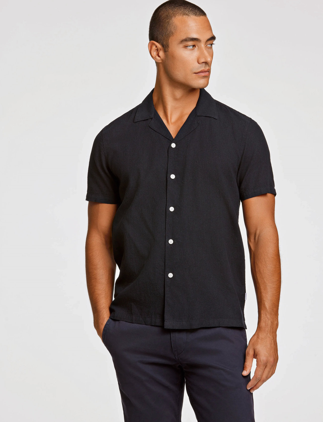 Lindbergh Casual Linen Blend Resort S/S, M, Black, Skjorter > Kortærmede, Herre
