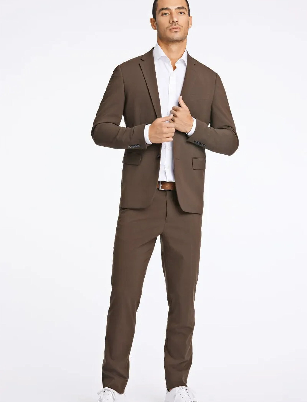 Lindbergh Plain Mens Suit - Normal Length, 46, Brown, Jakkesæt & Blazere > Jakkesæt, Herre