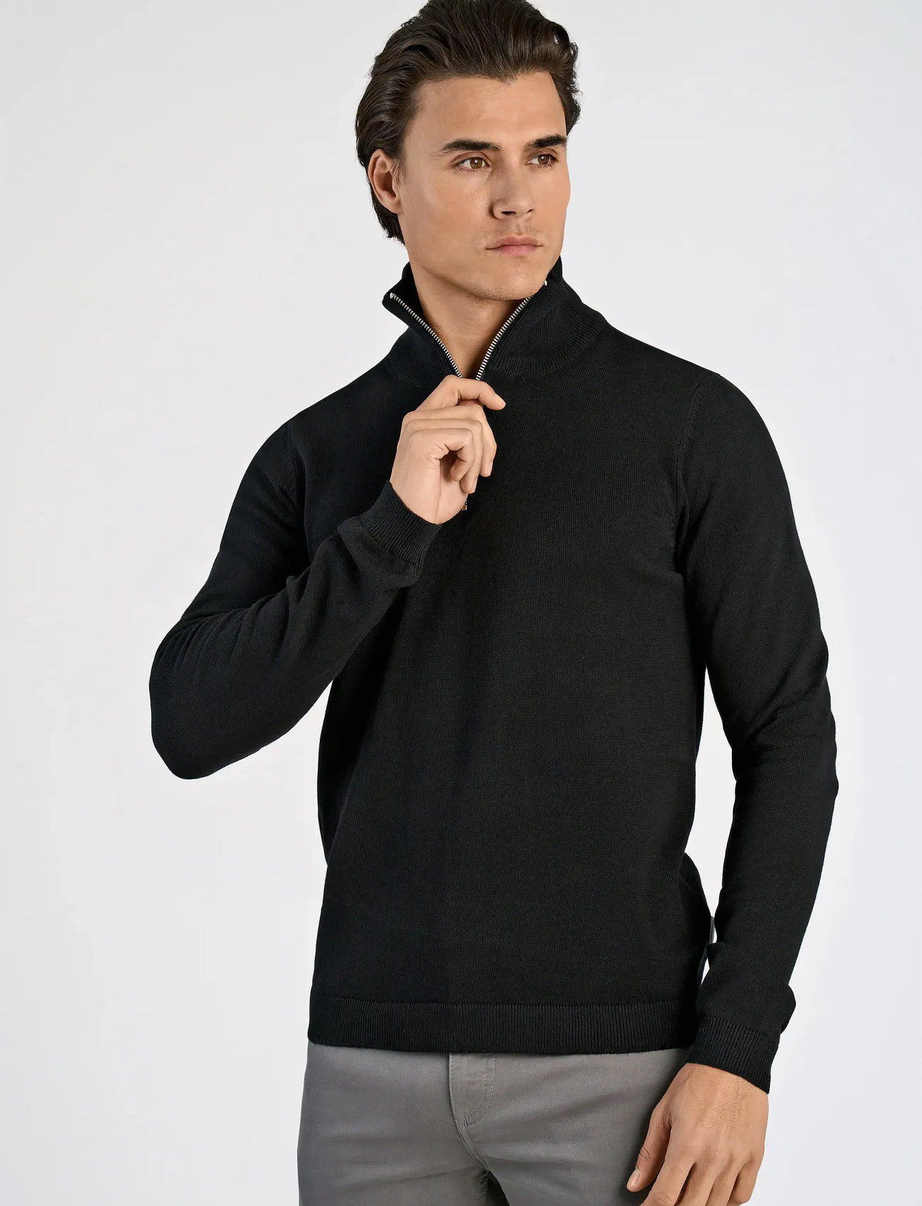 Lindbergh 100% Recycle Knit Half Zip, S, Black, Strik > Trøjer Med Halv Lynlås, Herre