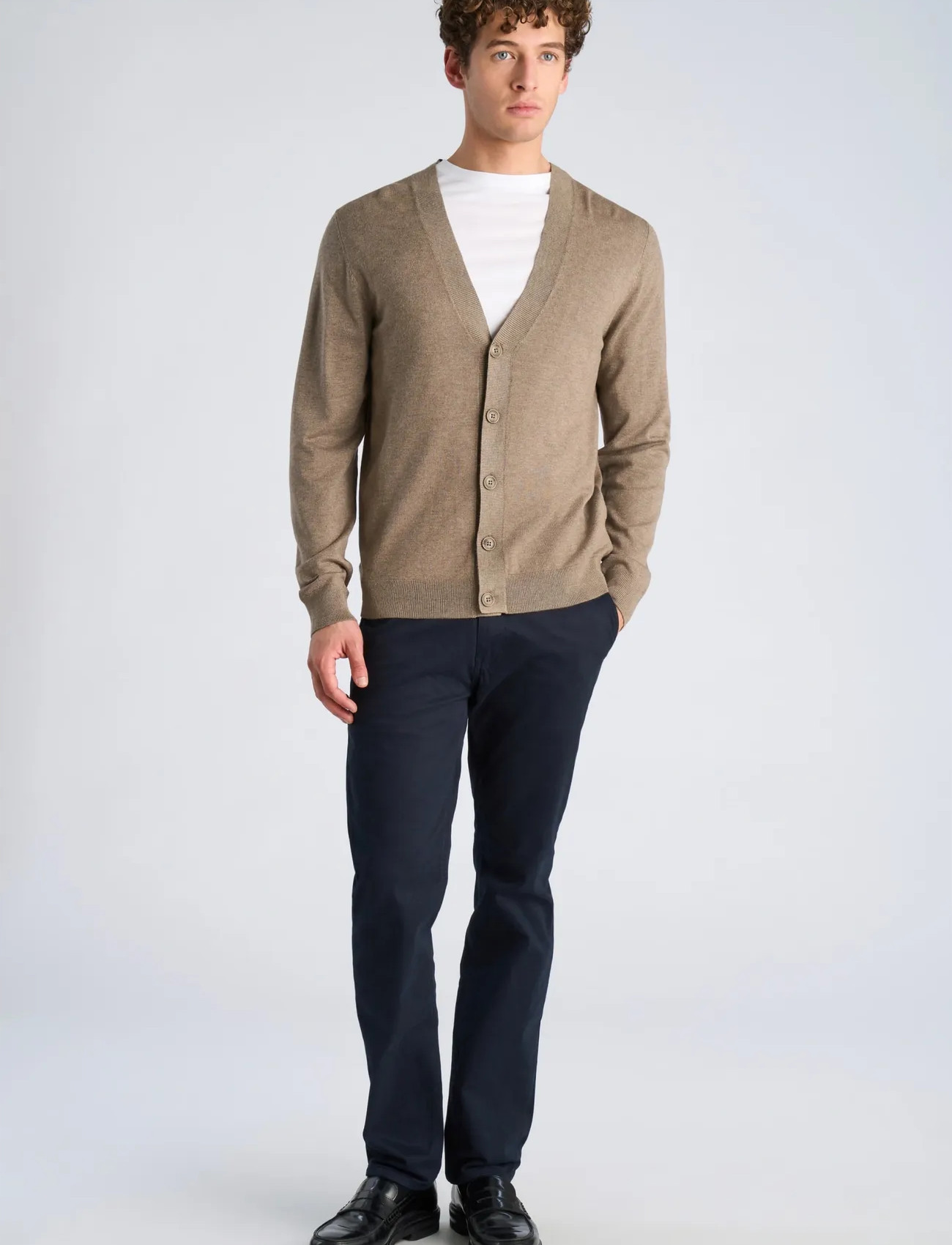 Lindbergh Ecovero V-Neck Button Cardigan, S, Brown, Strik > Cardigans, Herre