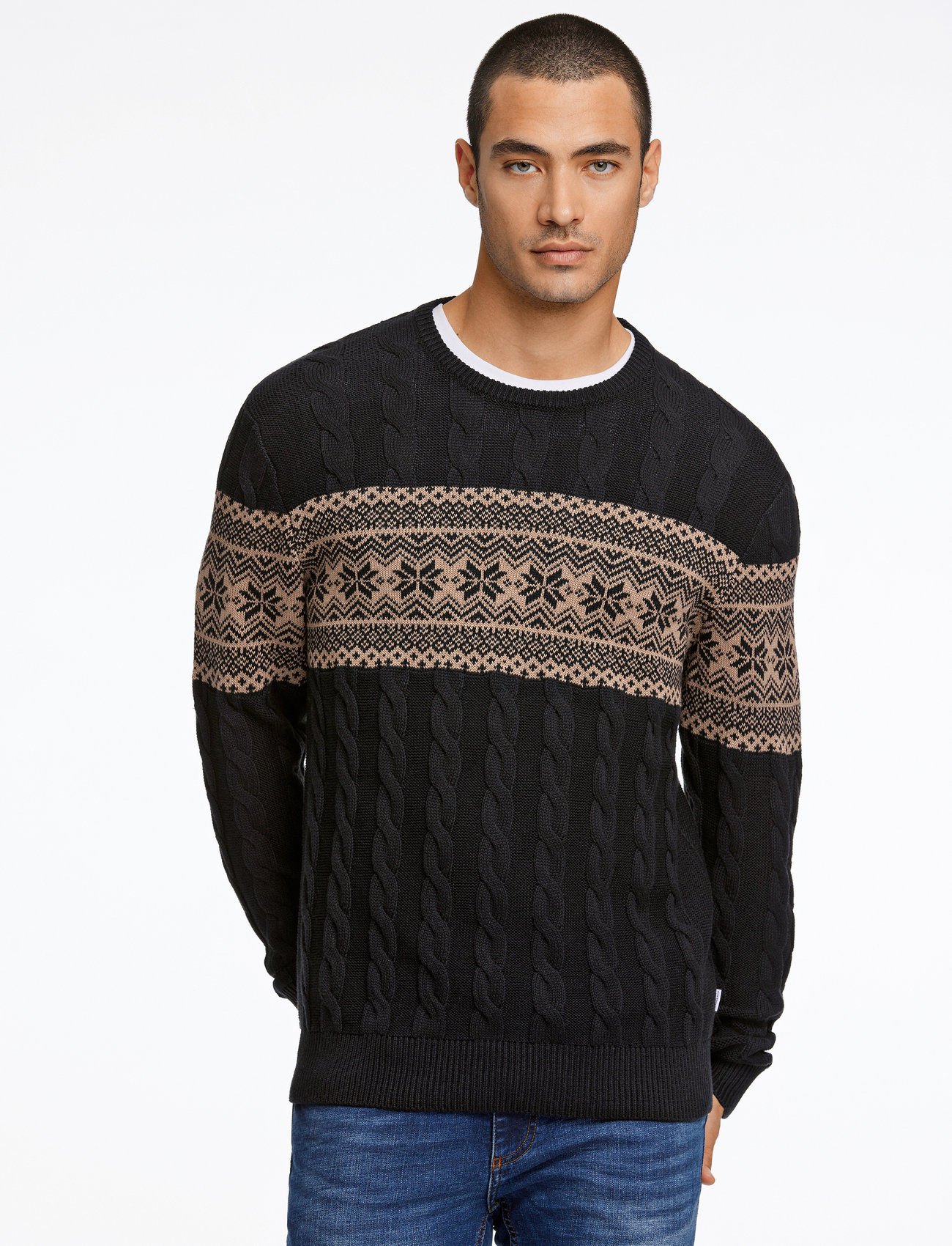 Lindbergh Jaquard Cable O-neck Sweater - Knitted Round Necks