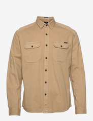 Utility garment dyed L/S shirt - SAND
