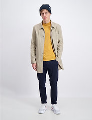 lindbergh mac coat