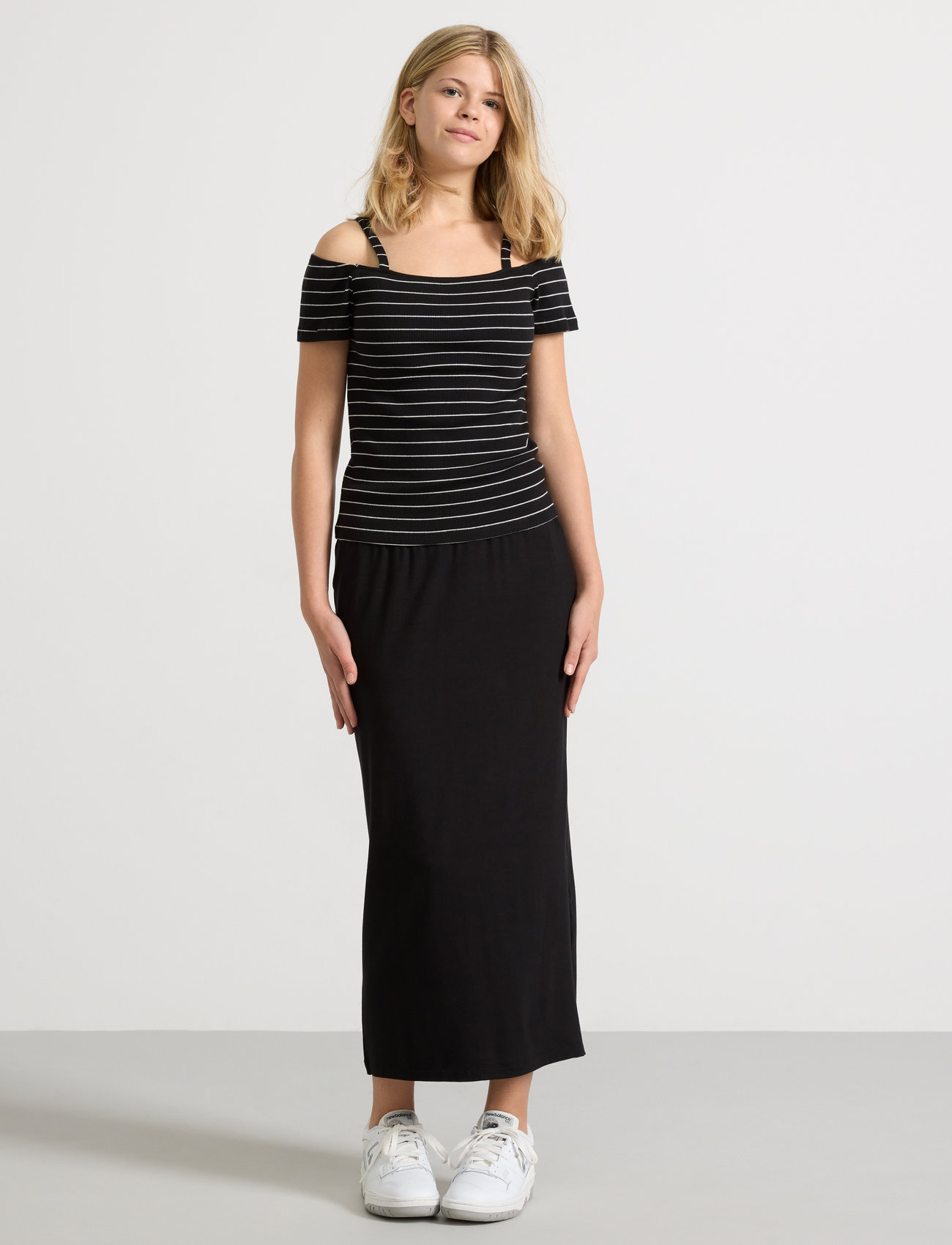 Lindex Skirt Jersey Midi, 128, Black, Nederdele > Midi-Nederdele, Børn
