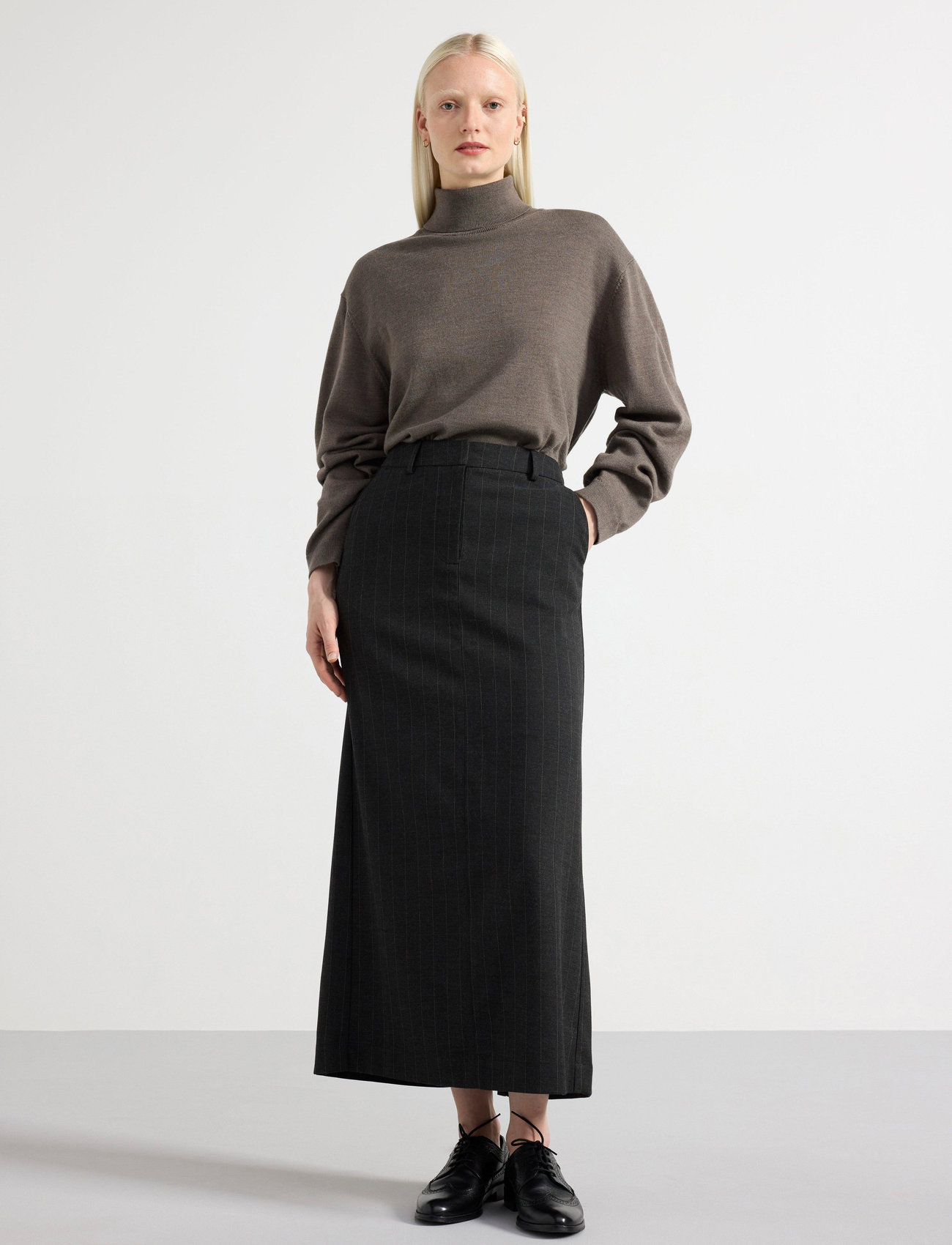 Lindex Skirt Winny Pinstripe, 36, Grey, Nederdele > Maxi Nederdele, Dame