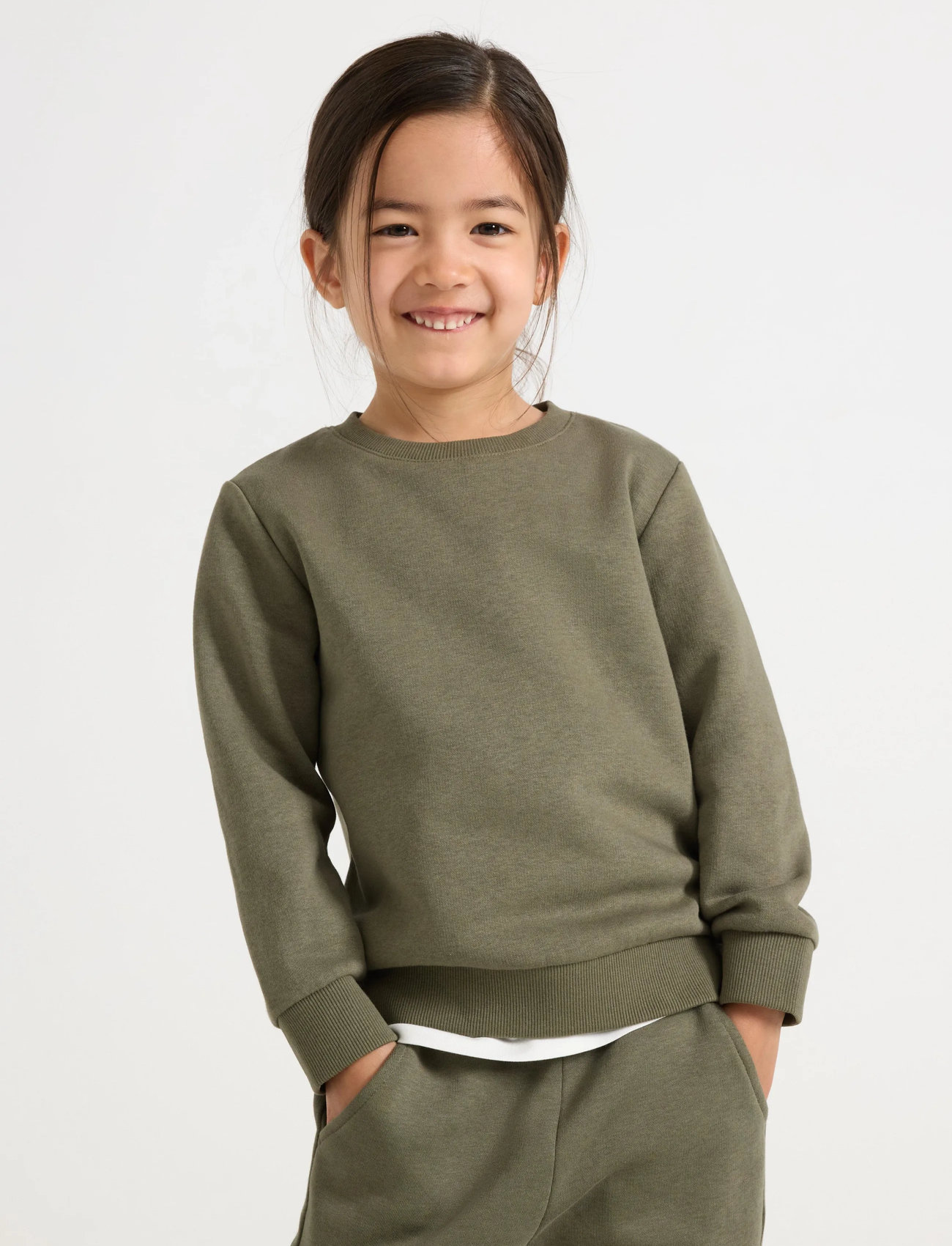Lindex Sweatshirts Solid Basic, 110, Green, Sweatshirts & Hættetrøjer > Sweatshirts, Børn