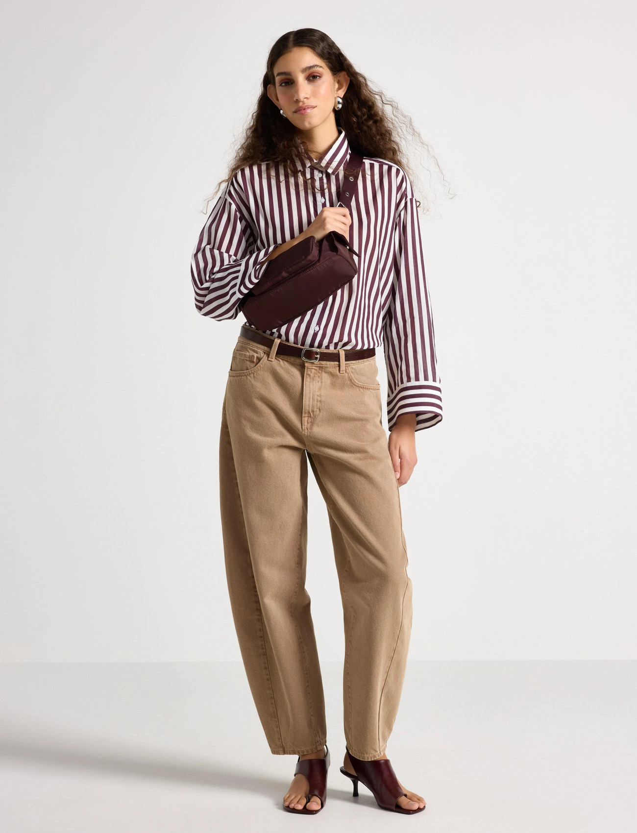 Lindex Barrel Trousers With Ankle Length, 42, Beige, Jeans > Barrel Jeans, Dame