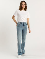 Lindex - Denim trousers Mira lt blue - utsvängda jeans - blue - 5