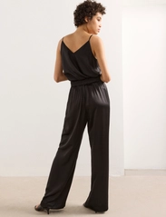 Lindex - Trousers Vanessa Silk blend - nederdelar - black - 6