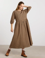 Lindex - Dress Sue - midiklänningar - light dusty brown - 2