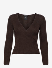 Sweater Peg - BROWN