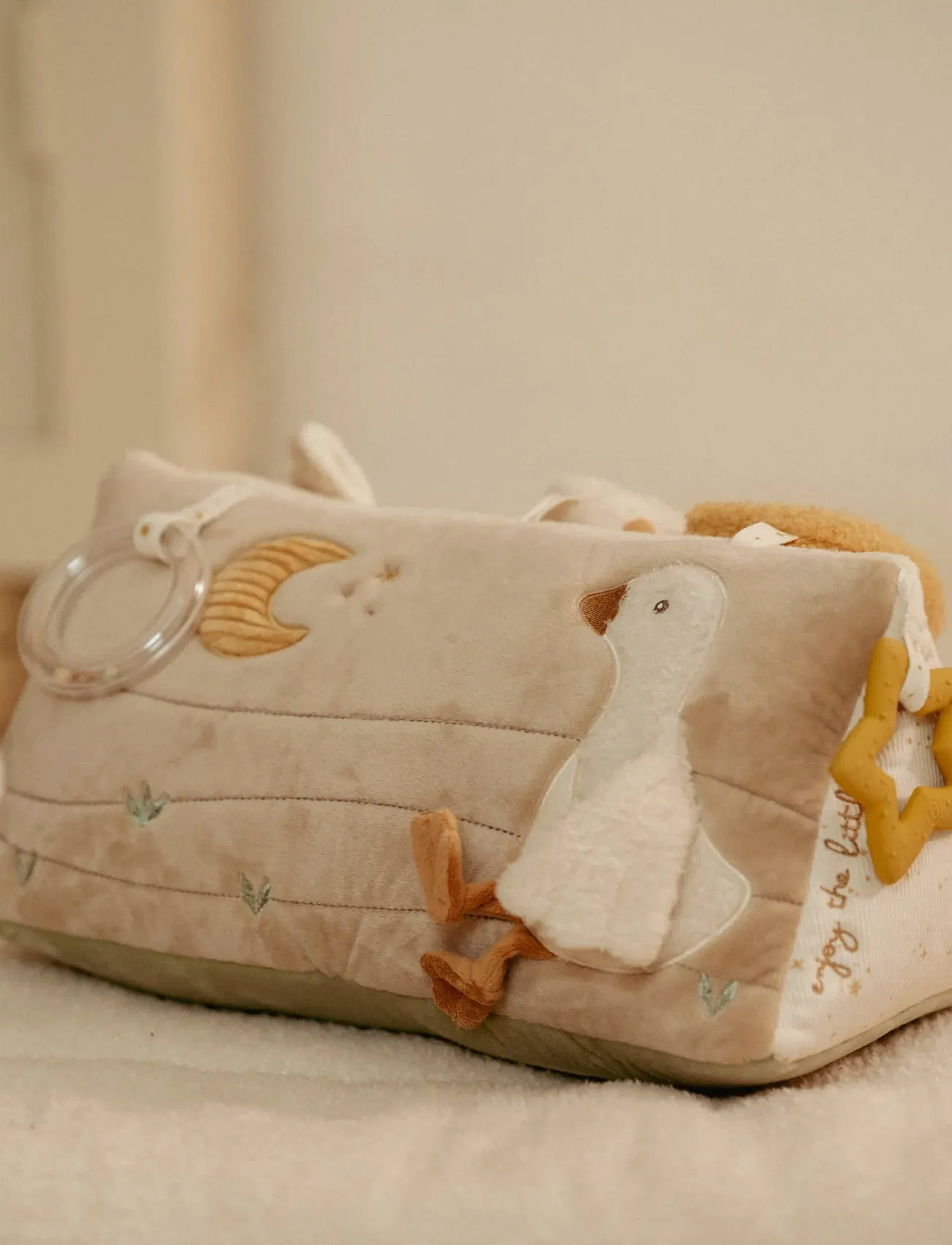 Little Dutch Little Dutch - Baby Triangle Grs Newborn, One Size, Cream, Educational Legetøj > Interactive Legetøj, Børn