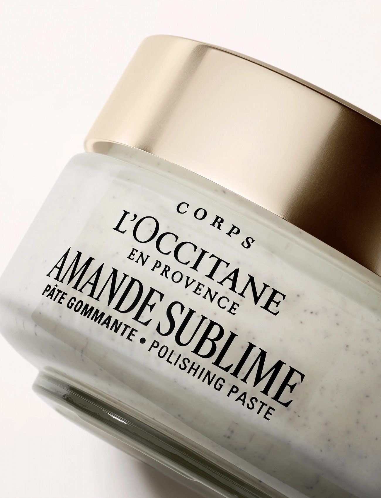 L'Occitane Almond (Amande) Polishing Paste 200ml, 200 ml, Nude, Krop > Scrub Og Eksfolierende Midler, Dame