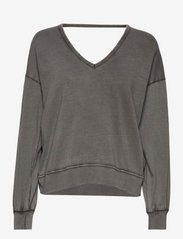 Lounge Nine - LNHanky Sweatshirt - sweatshirts & hoodies - beluga - 0