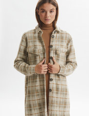 Lounge Nine - LNSilje Loose Shirt - winter jackets - greige check - 0