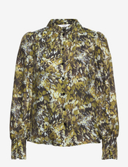 Wanda Shirt