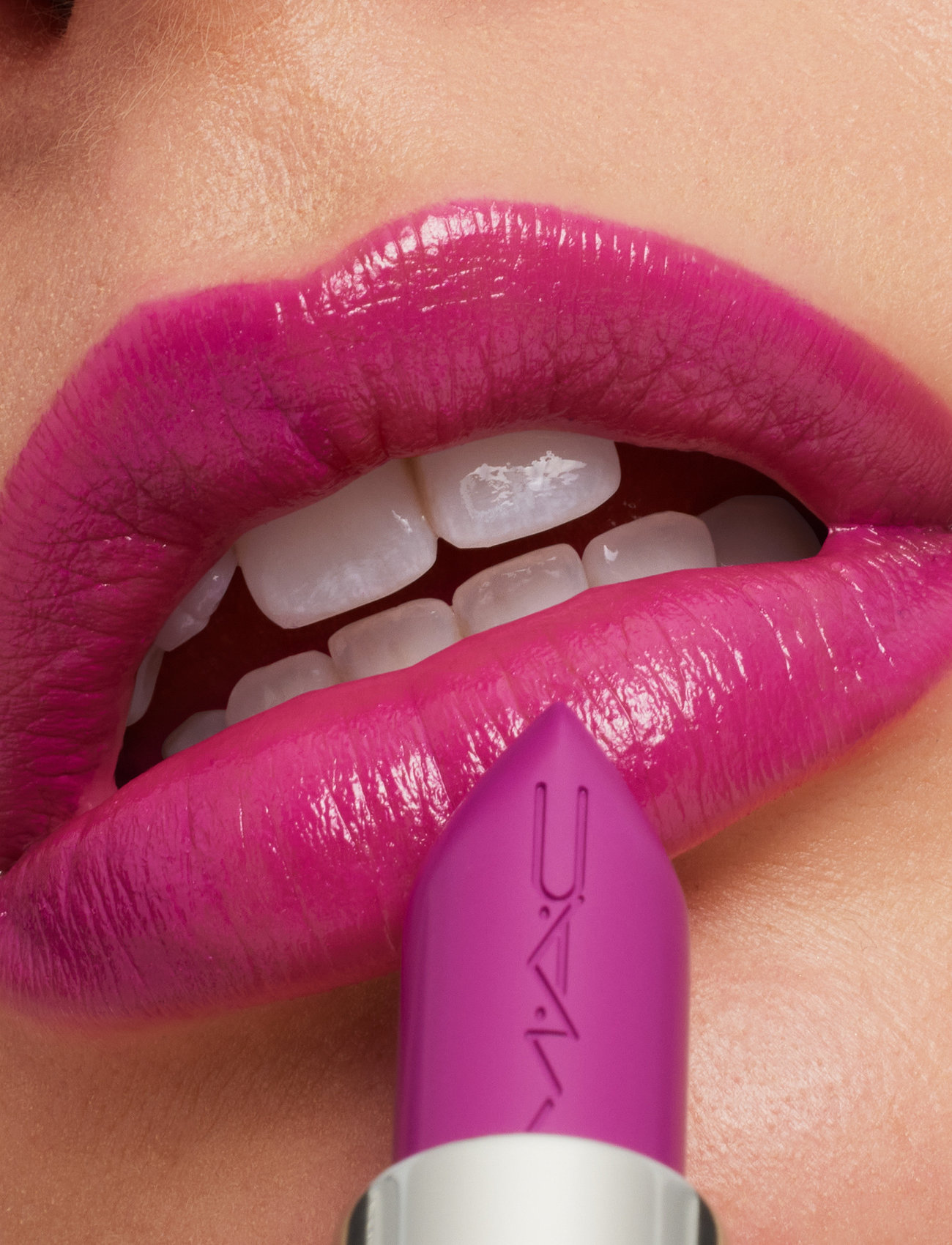 MAC Macximal Sleek Satin Lipstick, 3 G, Purple, Læber > Læbestift, Dame