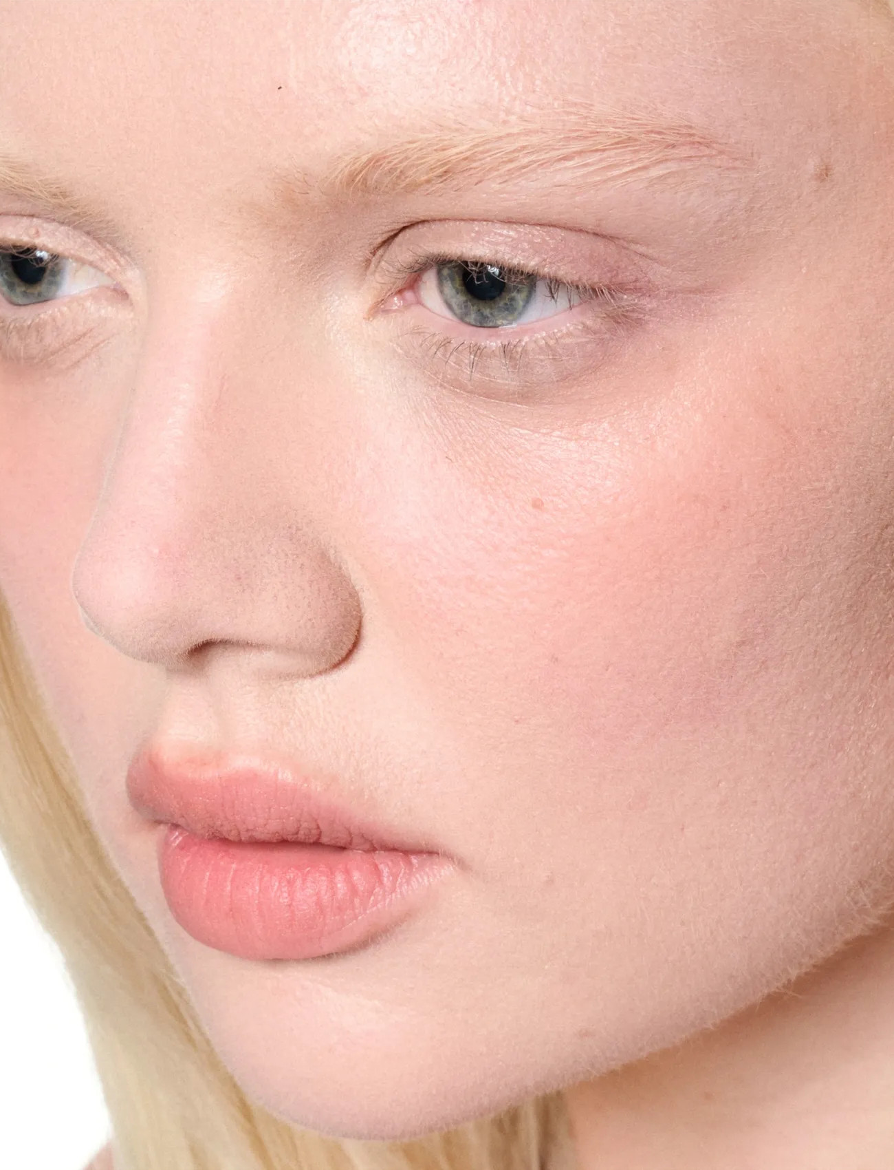 MAC Powder Kiss Lip + Cheek Mousse, 5 ml, Pink, Læber > Læbefarve & Cheek Tint, Dame