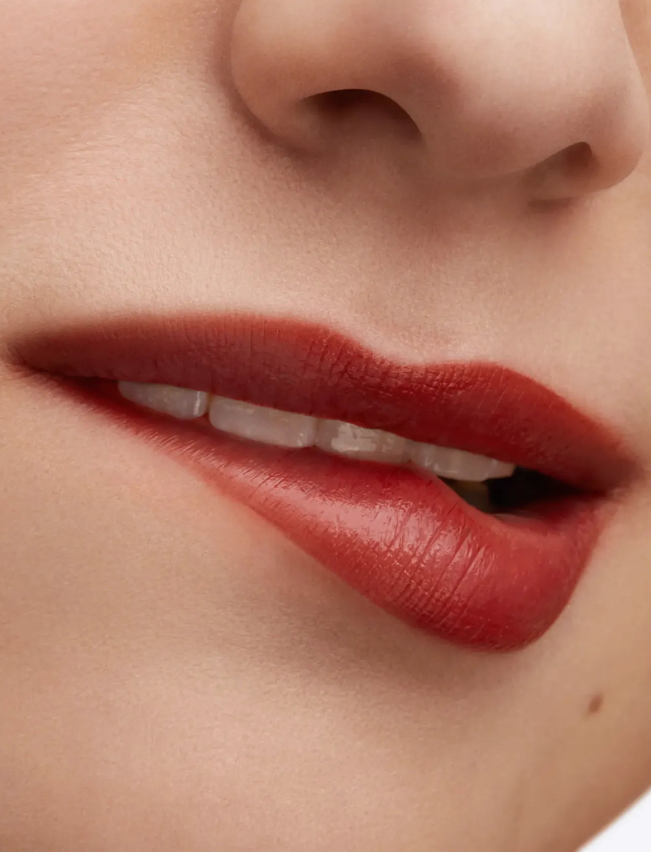MAC Amplified Crème Lipstick, 3 G, Red, Læber > Læbestift, Dame