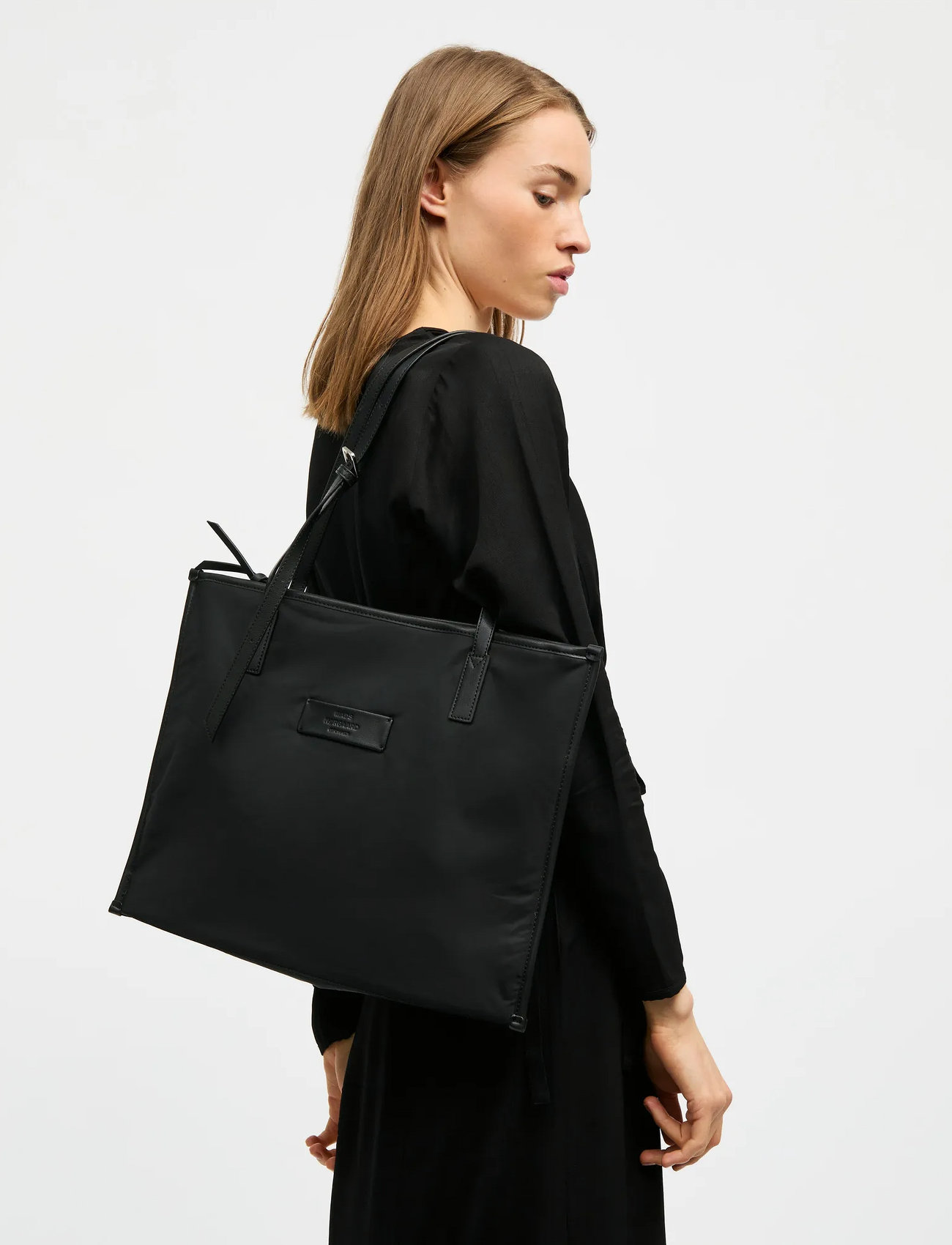 Mads Nørgaard Tian Mowgli Shopper, One Size, Black, Tasker > Shoppere, Dame
