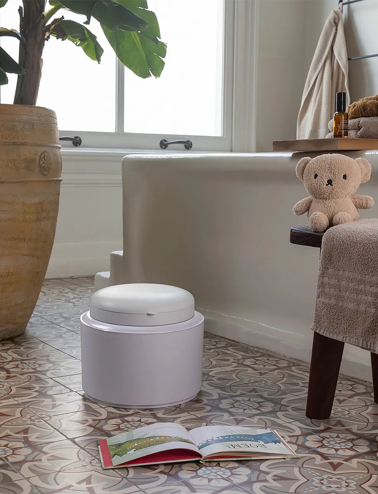 Magic Heka Toilet Lid, One Size, White, Care & Hygiene > Nappy Bins (diaper Bins), Børn