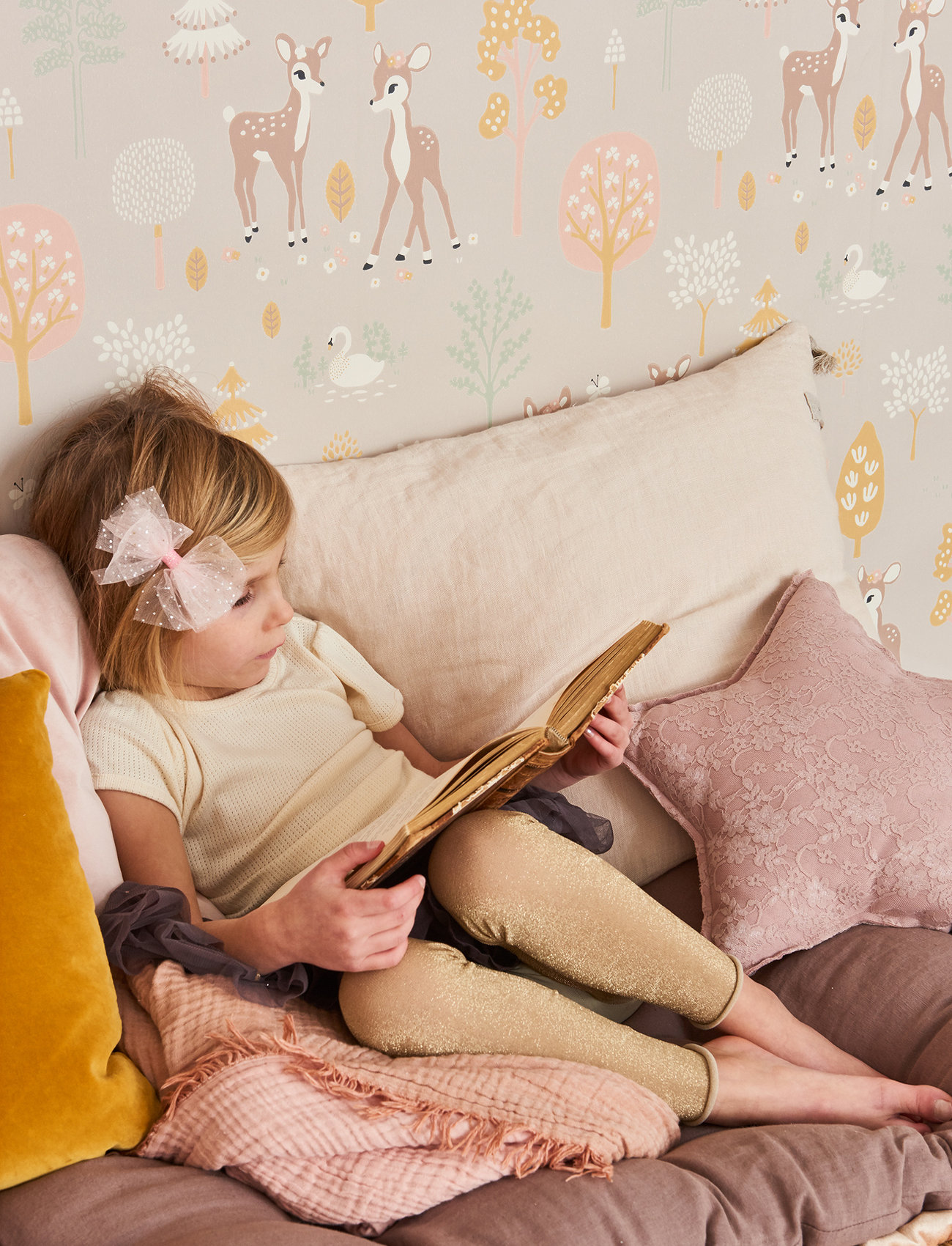 Majvillan Wallpaper Golden Woods Dusty Lilac, 1005X 53 cm, Purple, Kids Decor > Wallpapers, Børn