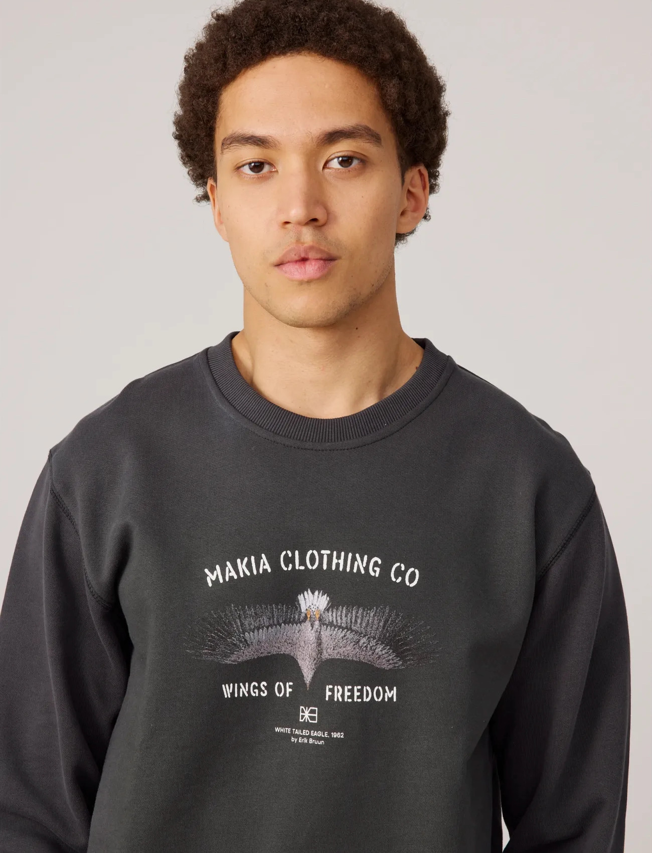 Makia Eagle Sweatshirt, L, Black, Sweatshirts & Hættetrøjer > Sweatshirts, Herre