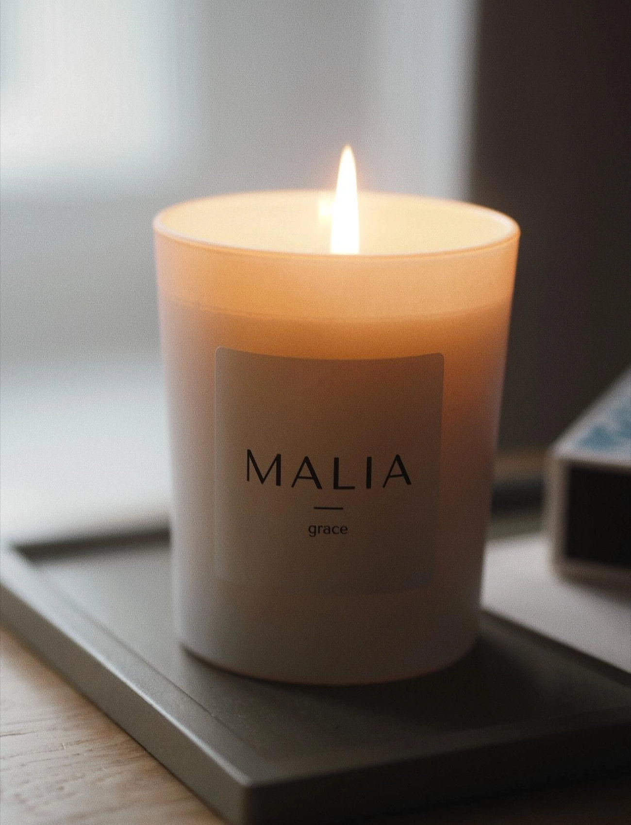 MALIA Grace Candle, 180 G, White, Hjem > Duftlys, Dame