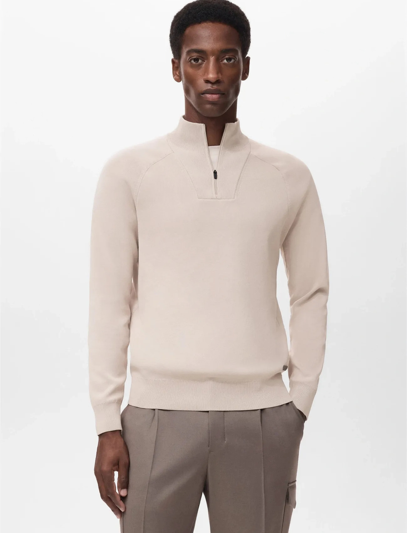 Mango Breathable Zip-Neck Sweater, XL, Beige, Strik > Rullekraves, Herre